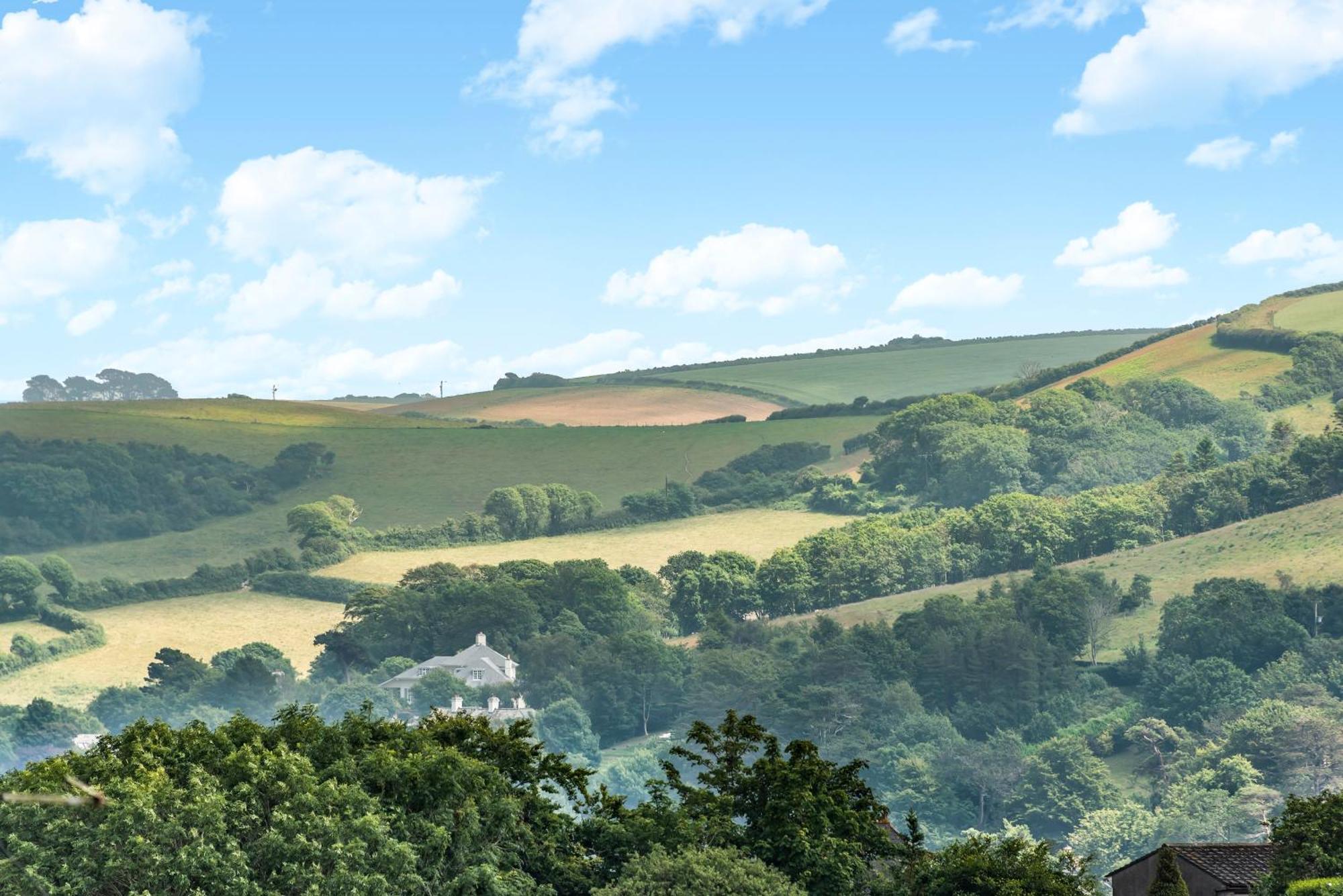 The Treehouse At Salcombe Farm Villa Bagian luar foto